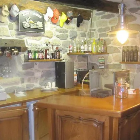 Mobil Confortable Avec Terrasse Pour 4 Personnes - Api-1-52-583 Camping