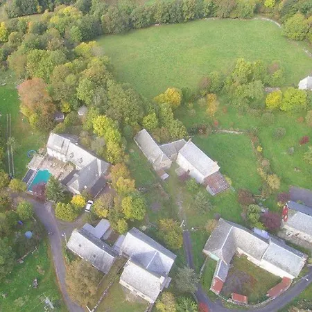 Mobil Confortable Avec Terrasse Pour 4 Personnes - Api-1-52-583 Argences-en-Aubrac