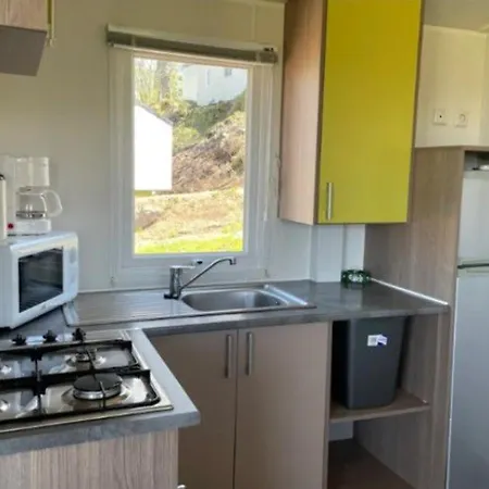 אתר קמפינג Mobil Confortable Avec Terrasse Pour 4 Personnes - Api-1-52-583 *