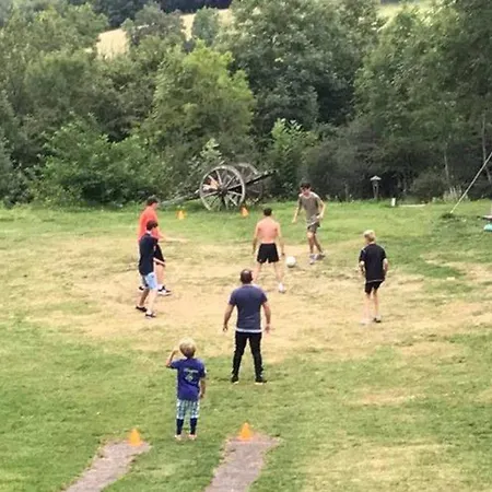 אתר קמפינג Mobil Confortable Avec Terrasse Pour 4 Personnes - Api-1-52-583 Argences-en-Aubrac